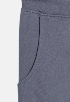 Friboo 3 Pack - Pantalones Deportivos - Grey/Black/Blue -Moda Tienda 401256becfab442e8a8ba8fdd9c7dc88