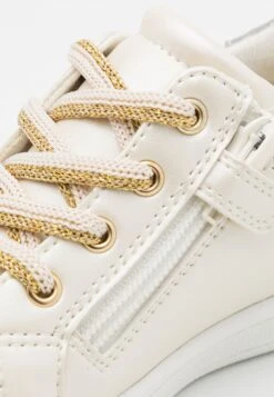 Friboo Zapatillas - White -Moda Tienda 734c0ffc02eb487e99f7b7d2e7309124