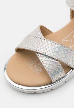 Friboo Holographic Leather - Sandalias - Silver -Moda Tienda cbabb2d5199843a485e77a5875029ead